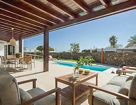 Vila Puerto Del Carmen Sleeps 6 Wifi *